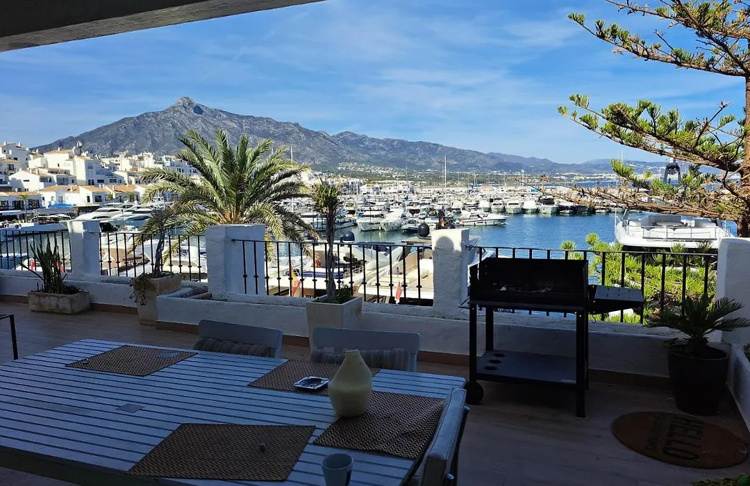 Private Rear Suite With Bathroom In Large Penthouse Front Line Puerto Banus. Bar, Sporting Events Tv, Huge Terrace With Jacuzzis, Sauna On Premises.-1